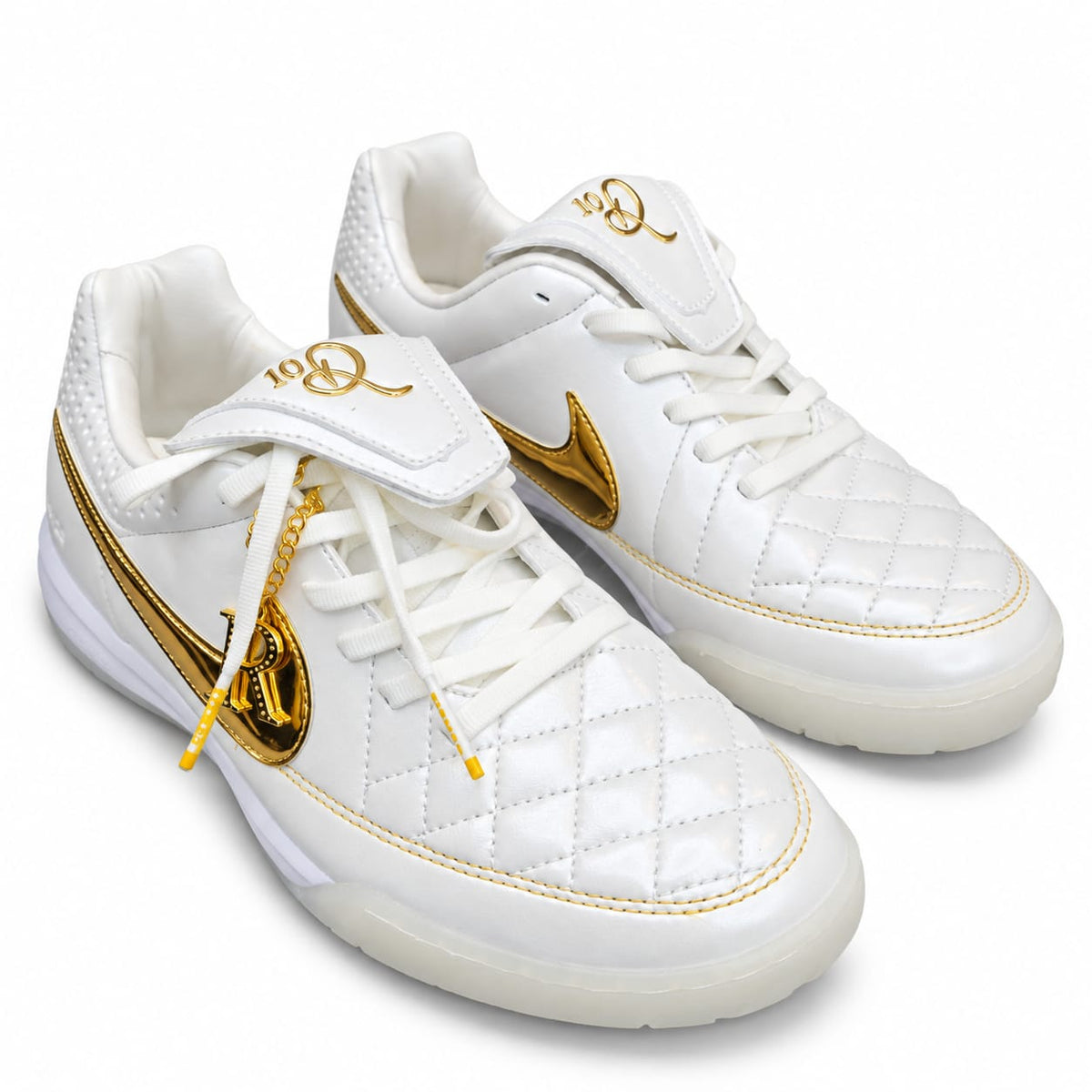 Nike Tiempo R10 - (BR: 38,39.5,40,40,40,42,42,43)