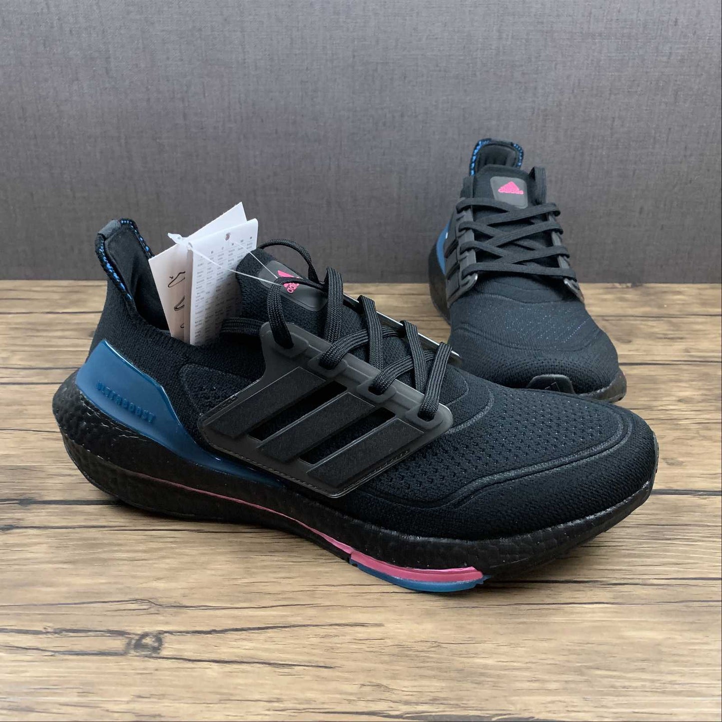 Tênis Ultra Boost 21