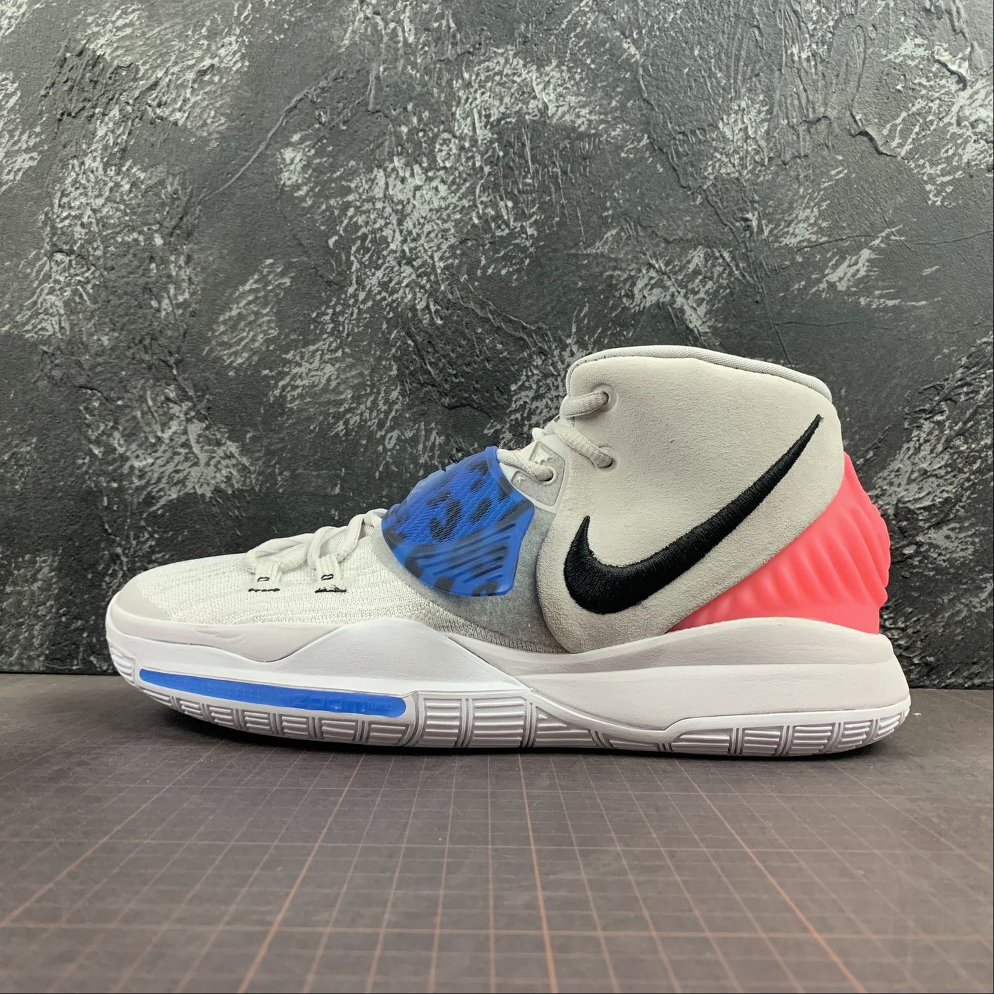Tênis Nike Kyrie 6