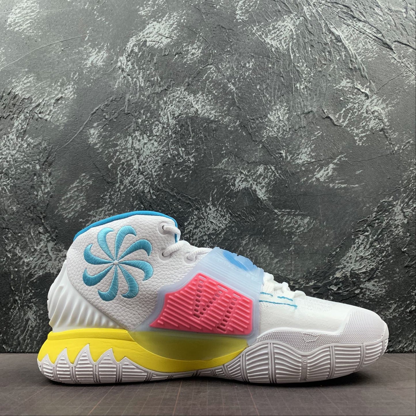 Tênis Nike Kyrie 6