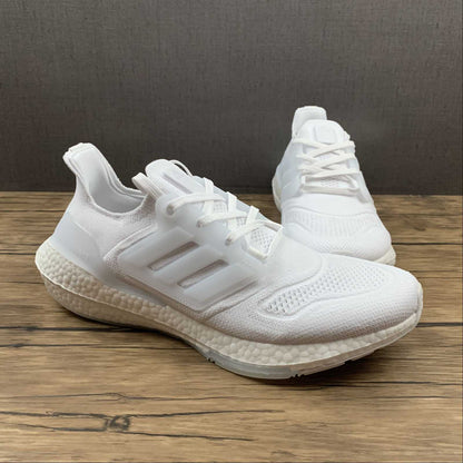 Tênis Ultra Boost 21