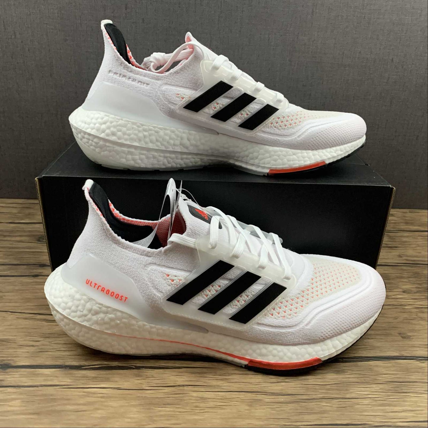 Tênis Ultra Boost 21