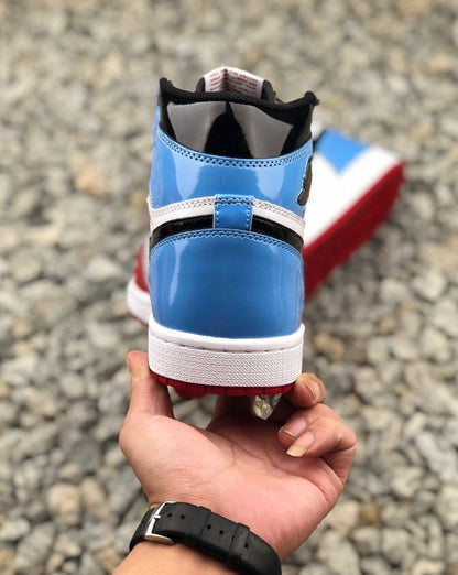 Tênis Nike Air Jordan 1