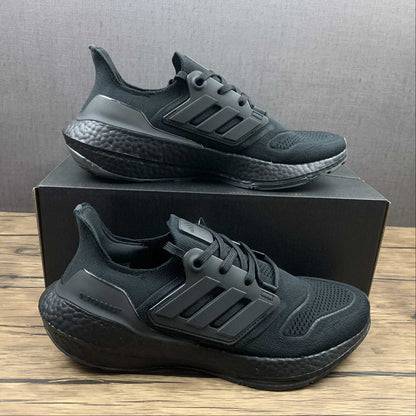 Tênis Ultra Boost 21