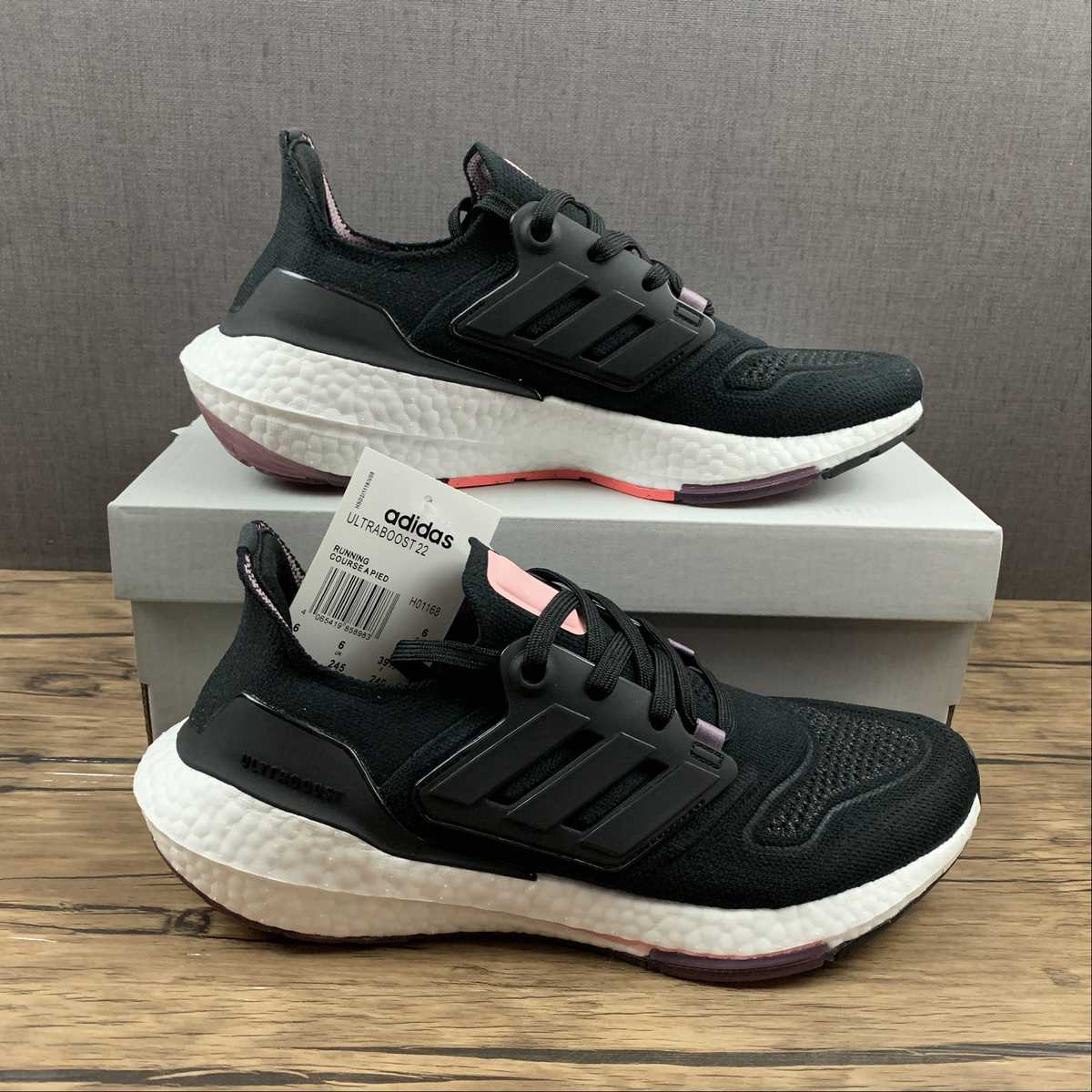 Tênis Ultra Boost 22