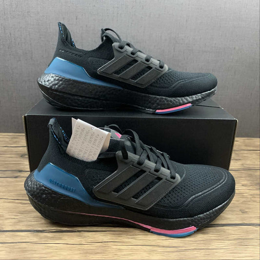 Tênis Ultra Boost 21