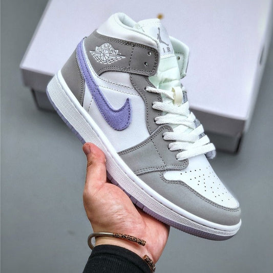 Tênis Nike Air Jordan 1