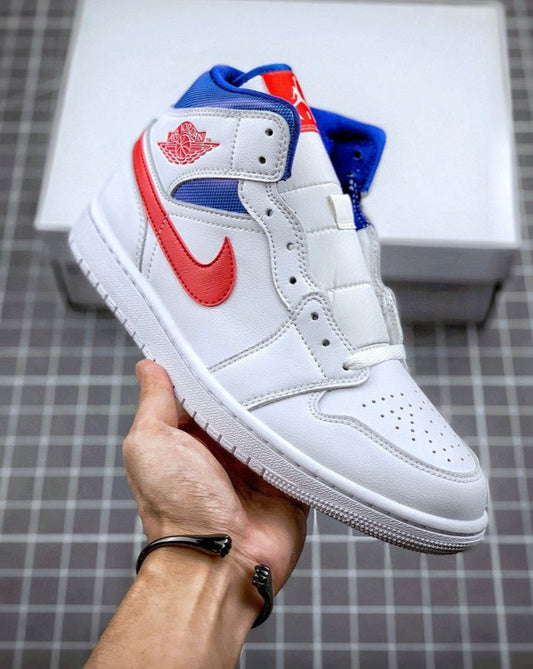 Tênis Nike Air Jordan 1