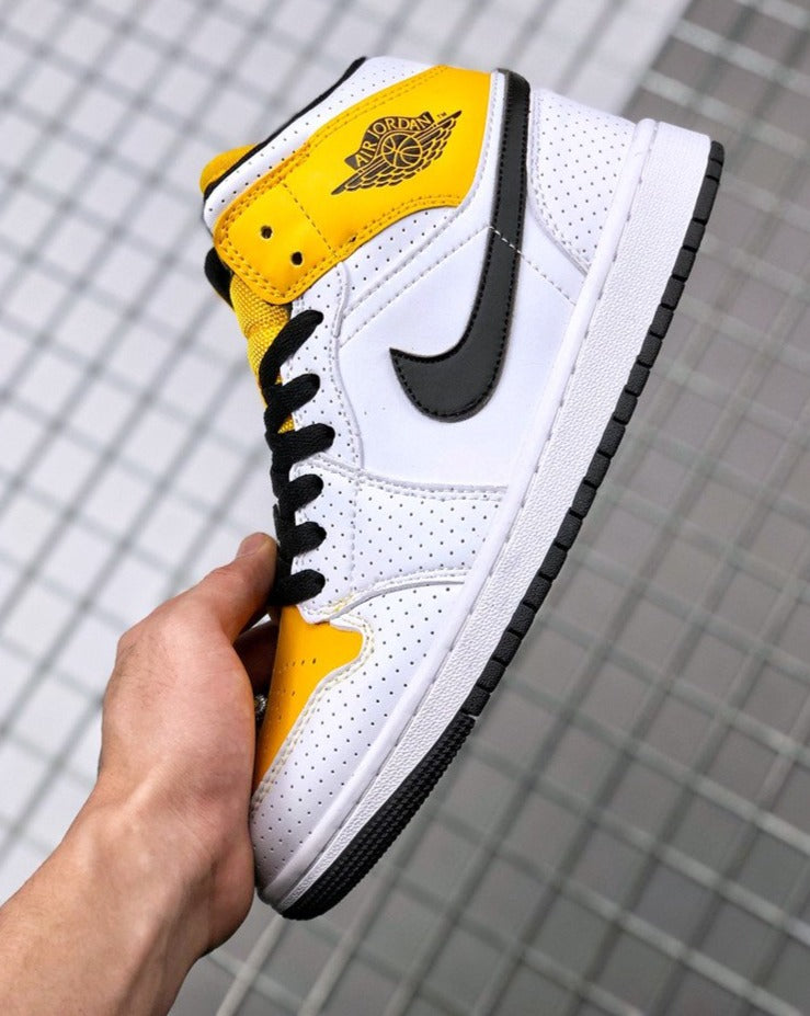 Tênis Nike Air Jordan 1