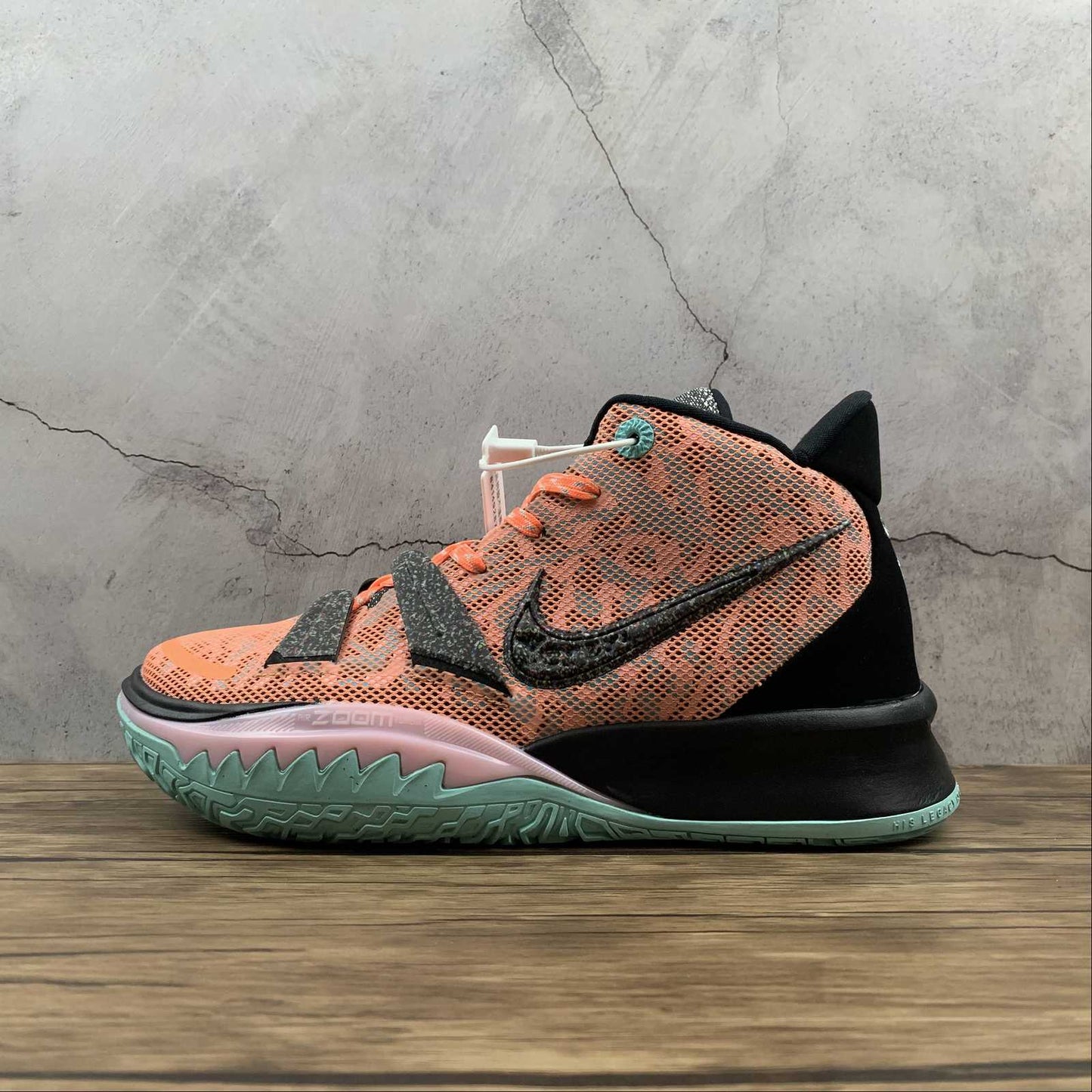 Tênis Nike Kyrie 7