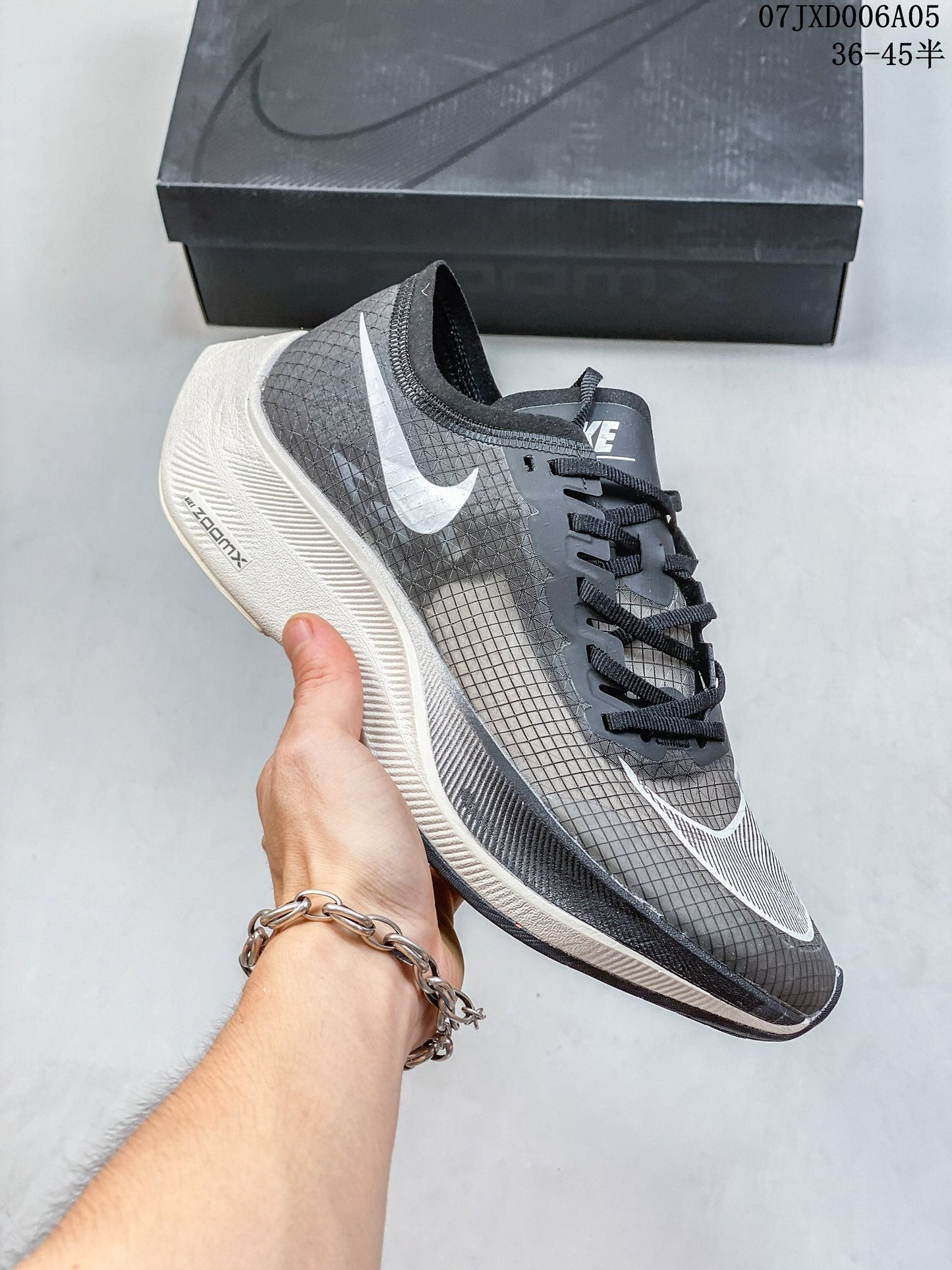 Tênis Nike ZoomX VaporFly - CLIQUE PARA VER MAIS CORES