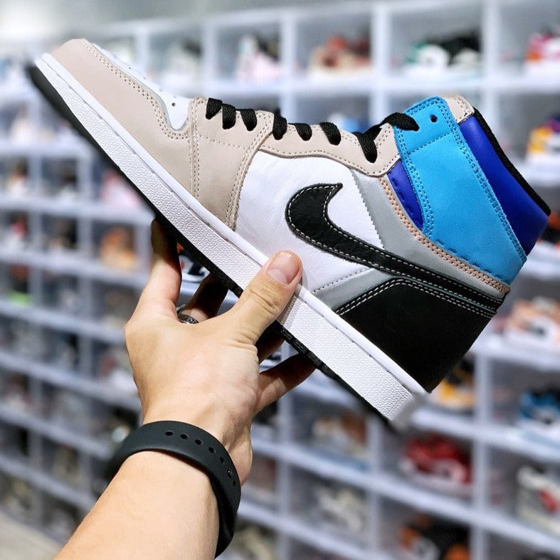 Tênis Nike Air Jordan 1