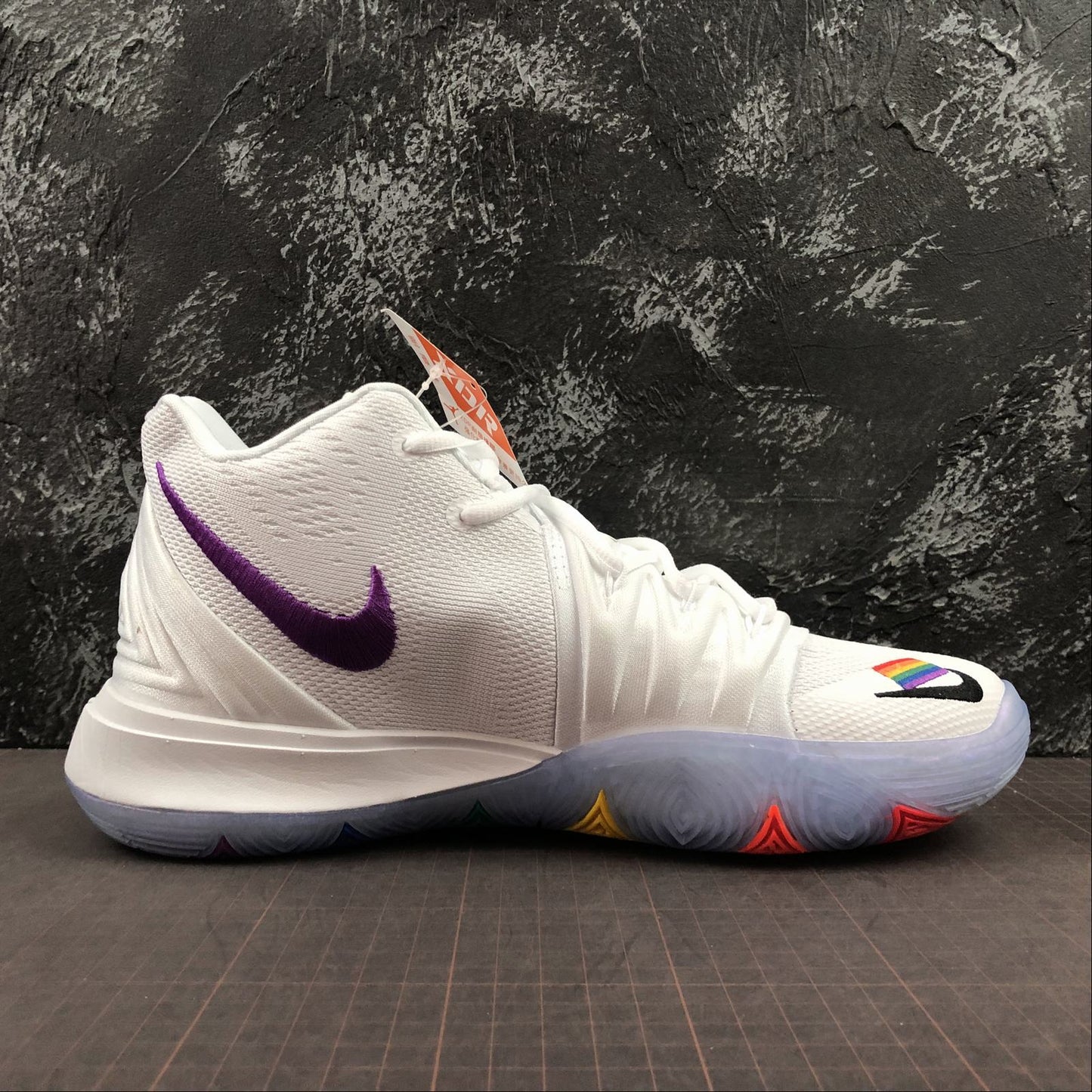 Tênis Nike Kyrie 5 Pride