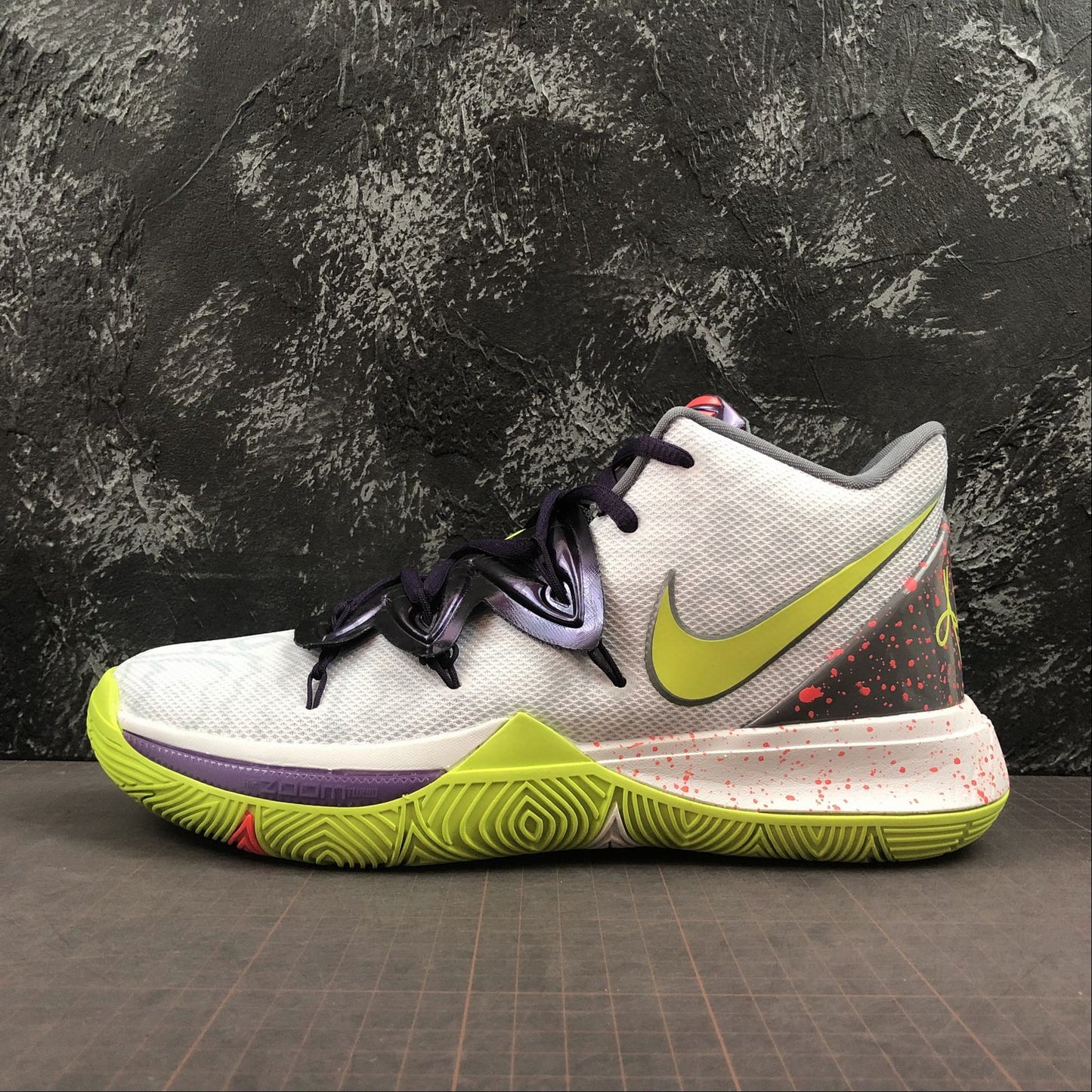 Tênis Nike Kyrie 5