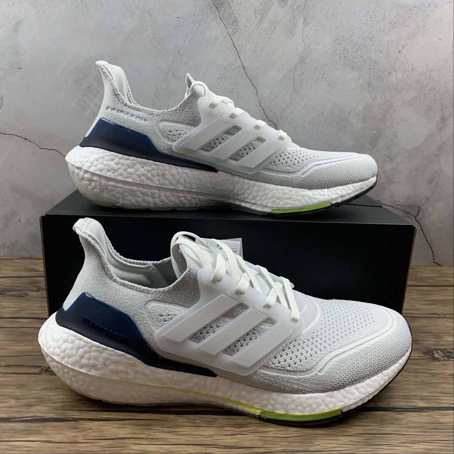 Tênis Ultra Boost 21