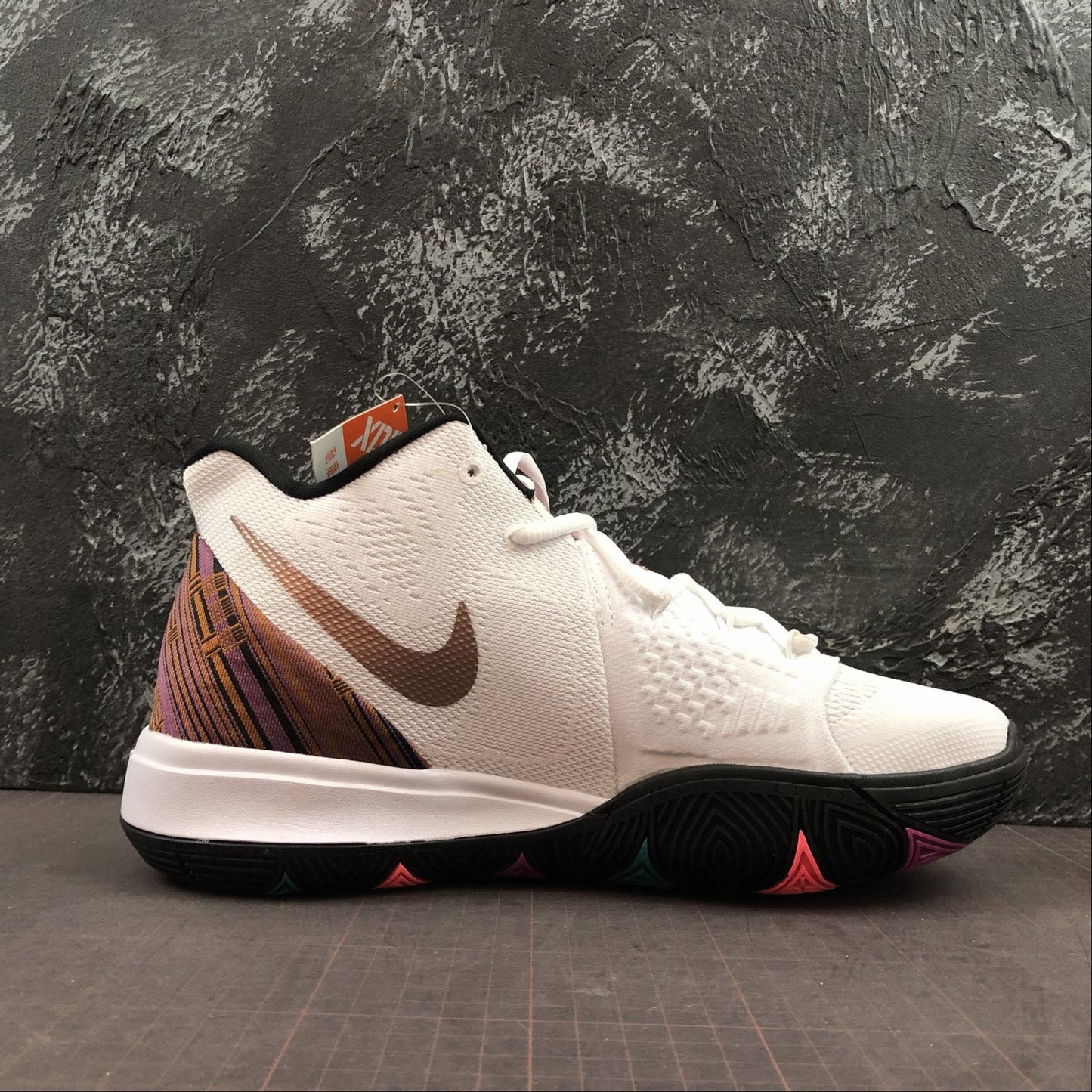 Tênis Nike Kyrie 5