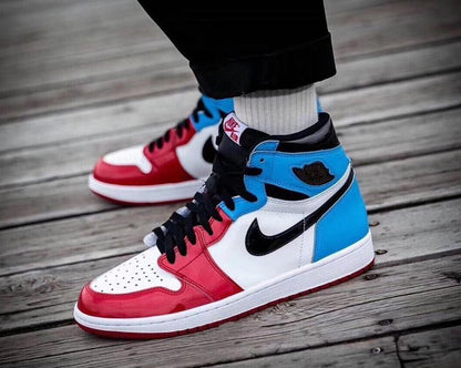 Tênis Nike Air Jordan 1