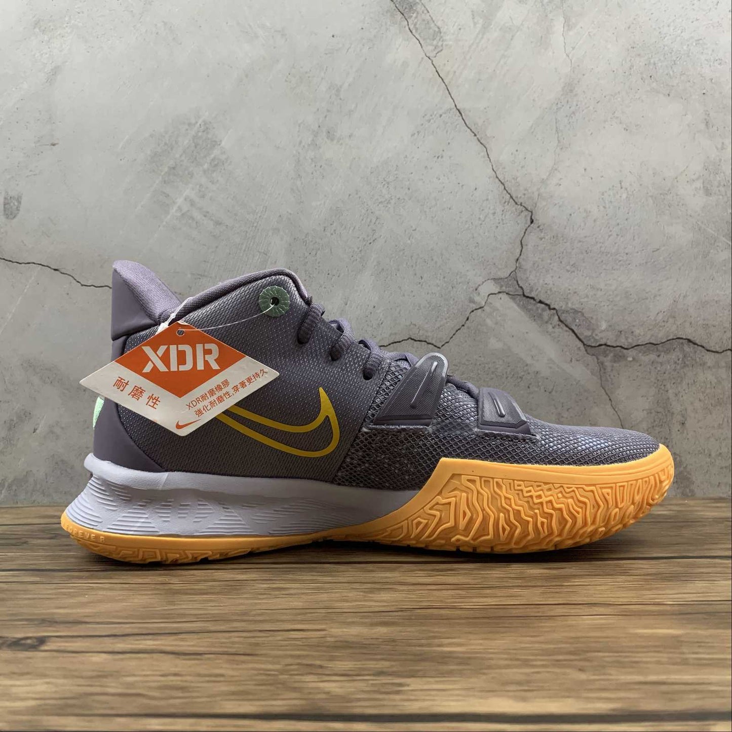 Tênis Nike Kyrie 7