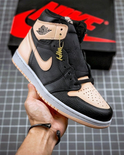 Tênis Nike Air Jordan 1