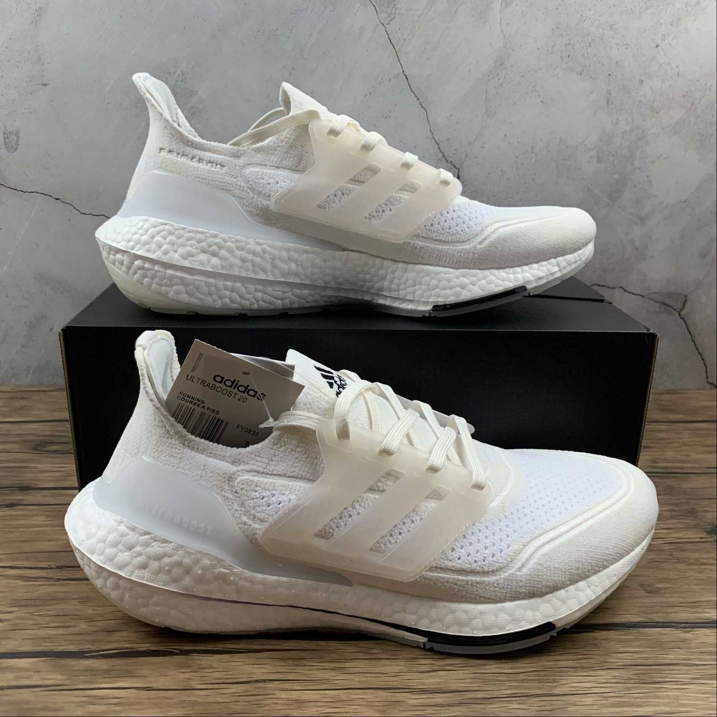 Tênis Ultra Boost 21