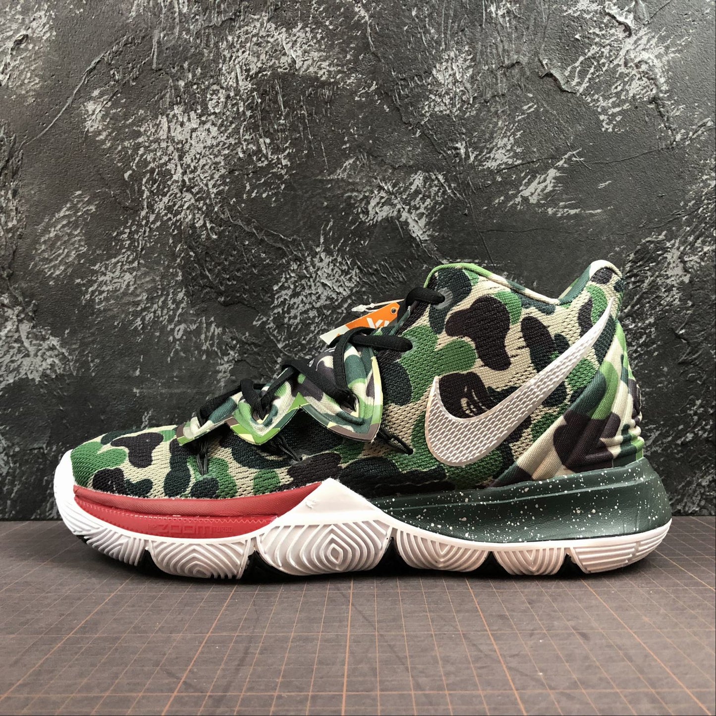 Tênis Nike Kyrie 5