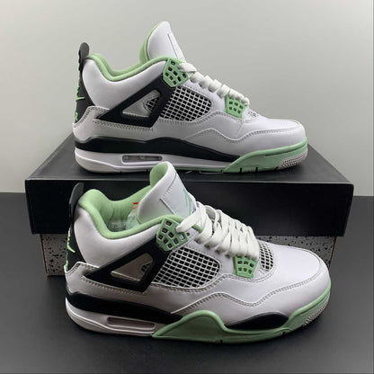 Tênis Nike Air Jordan 4 Retro