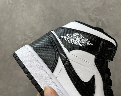 Tênis Nike Air Jordan 1