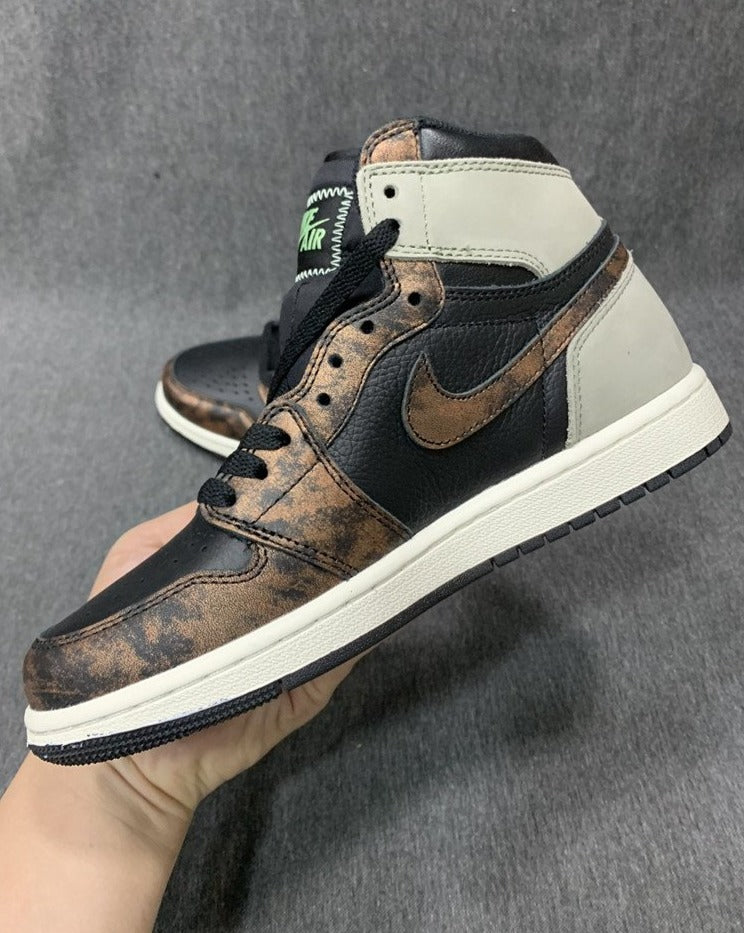 Tênis Nike Air Jordan 1