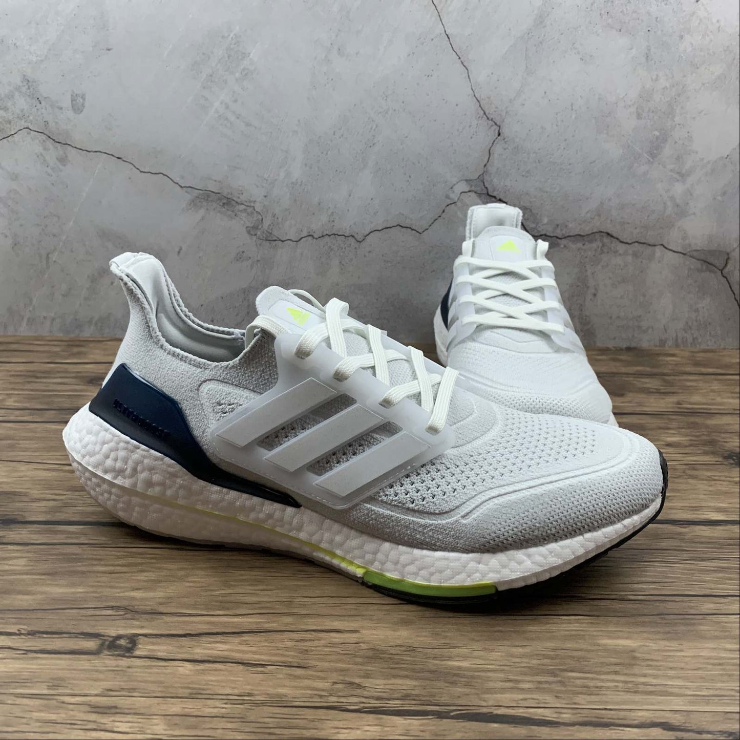 Tênis Ultra Boost 21