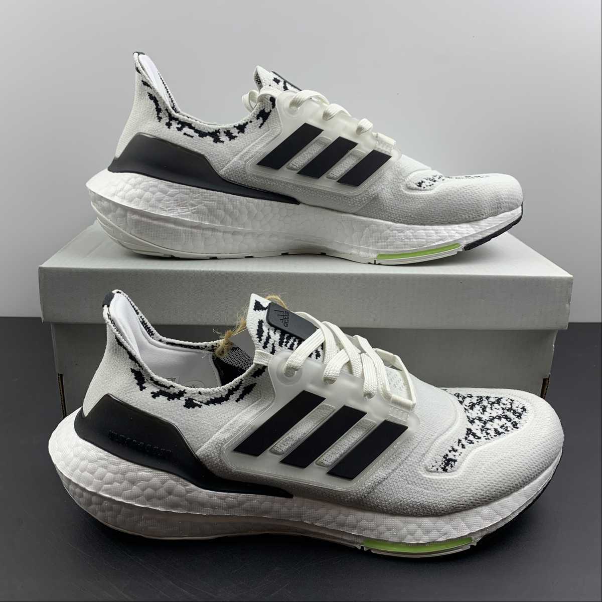 Tênis Ultra Boost 22