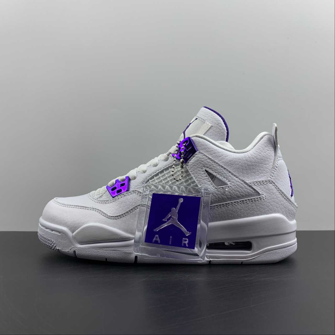 Tênis Nike Air Jordan 4 Retro