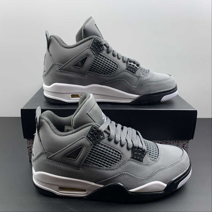 Tênis Nike Air Jordan 4 Retro