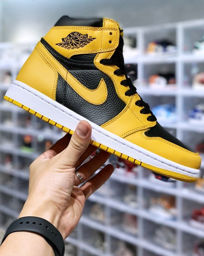 Tênis Nike Air Jordan 1