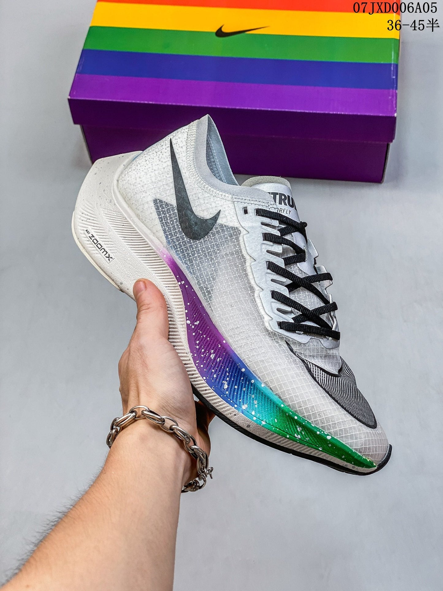 Tênis Nike ZoomX VaporFly - CLIQUE PARA VER MAIS CORES