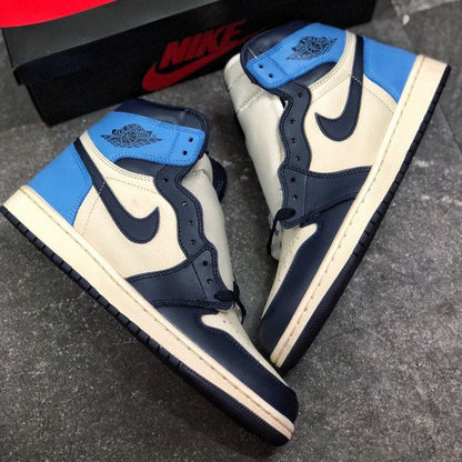 Tênis Nike Air Jordan 1