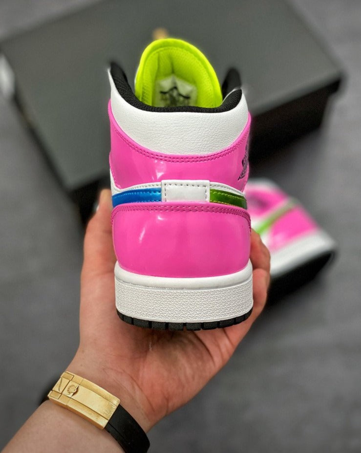 Tênis Nike Air Jordan 1