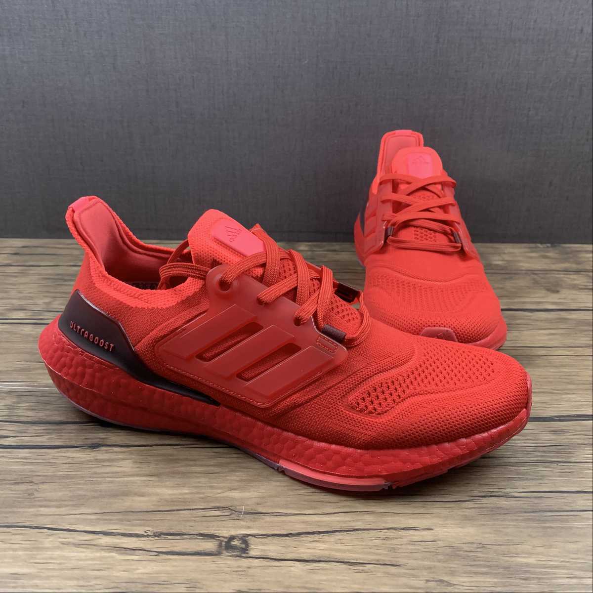 Tênis Ultra Boost 22