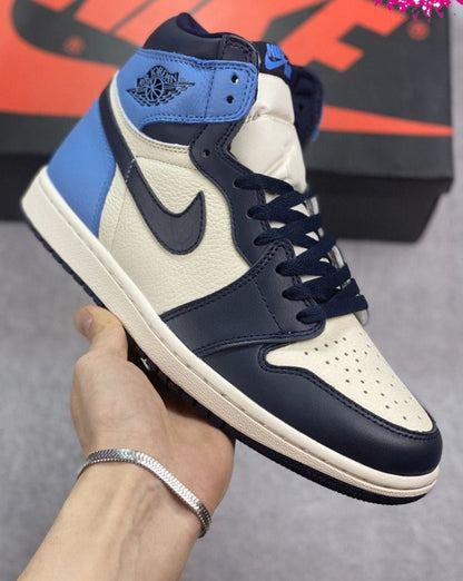 Tênis Nike Air Jordan 1