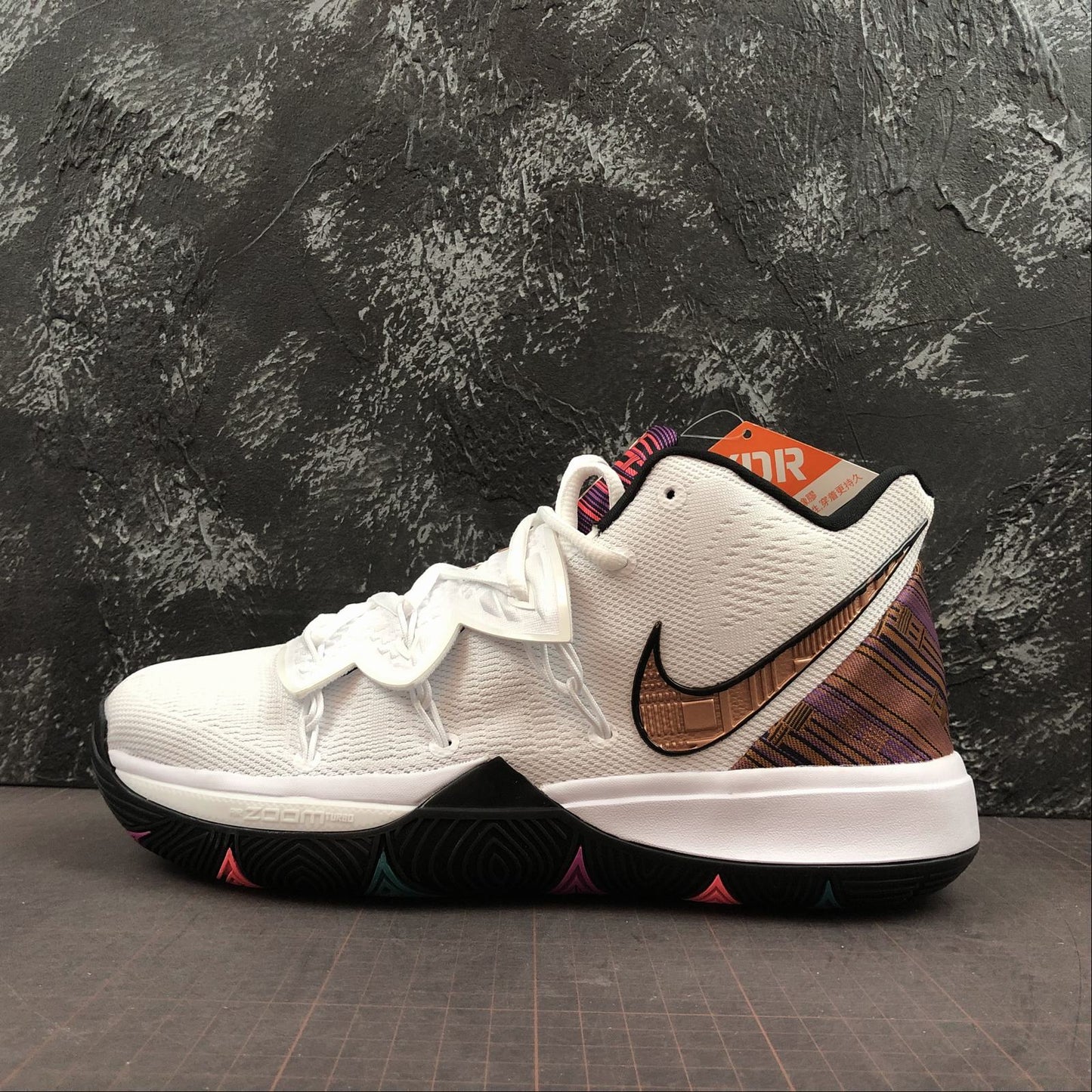 Tênis Nike Kyrie 5