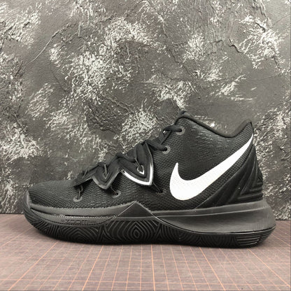 Tênis Nike Kyrie 5