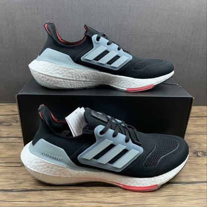 Tênis Ultra Boost 21