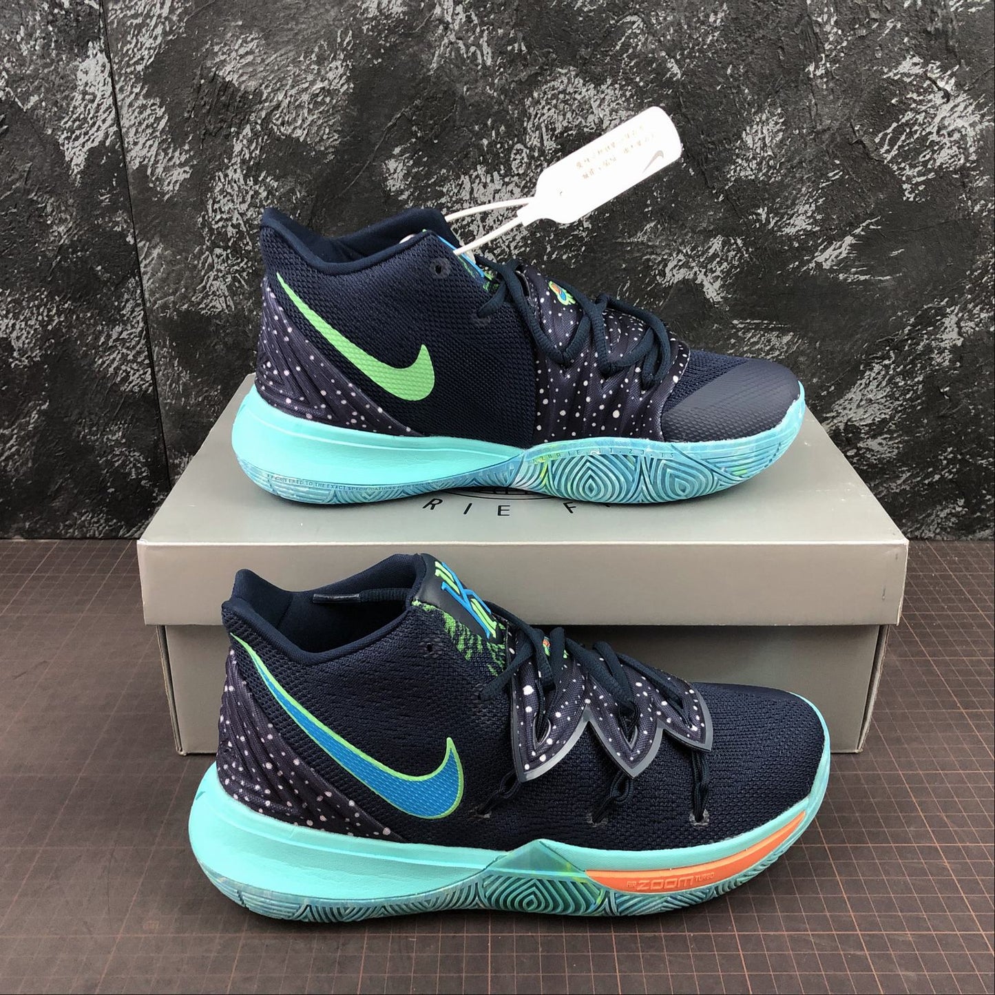 Tênis Nike Kyrie 5