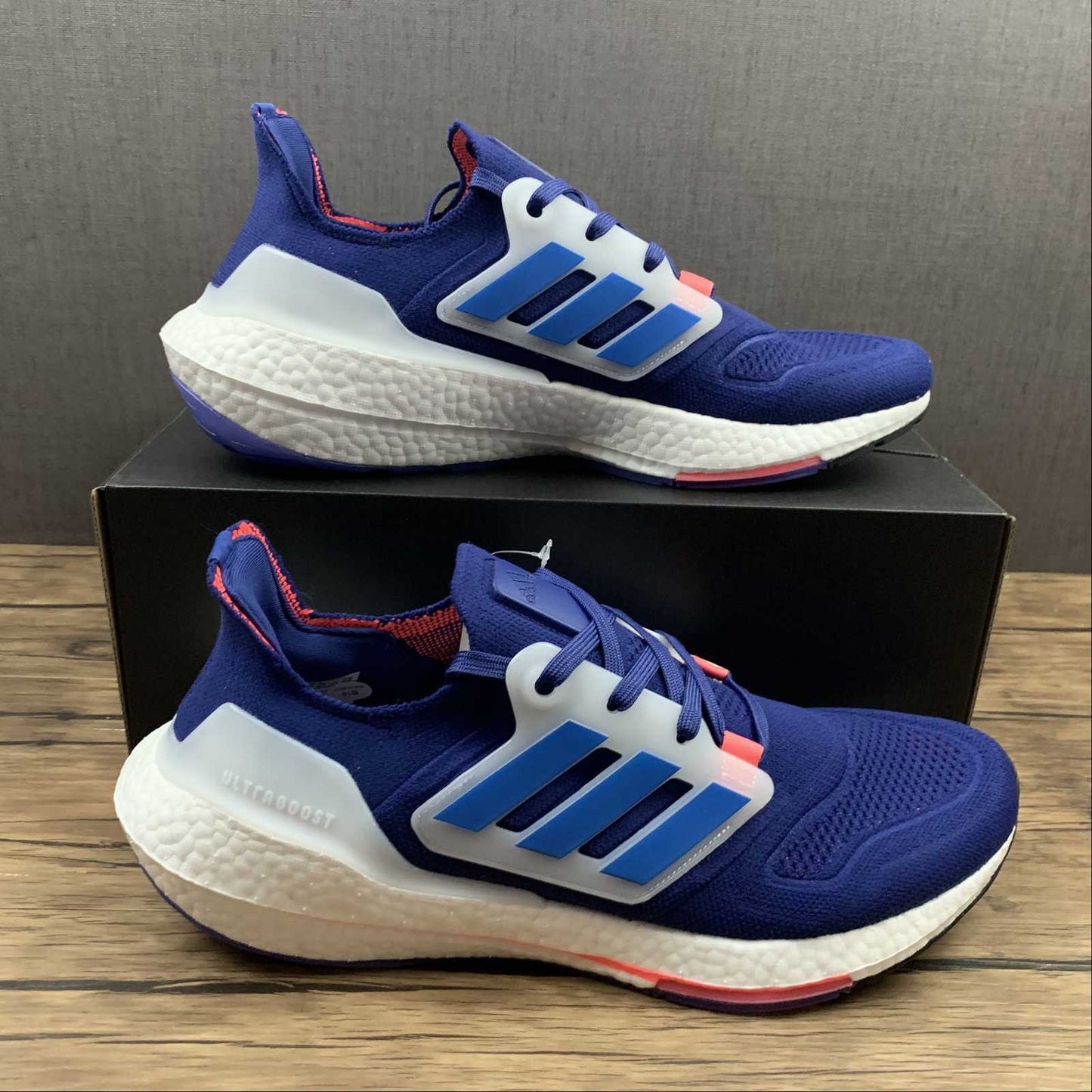 Tênis Ultra Boost 22