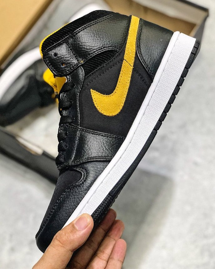 Tênis Nike Air Jordan 1