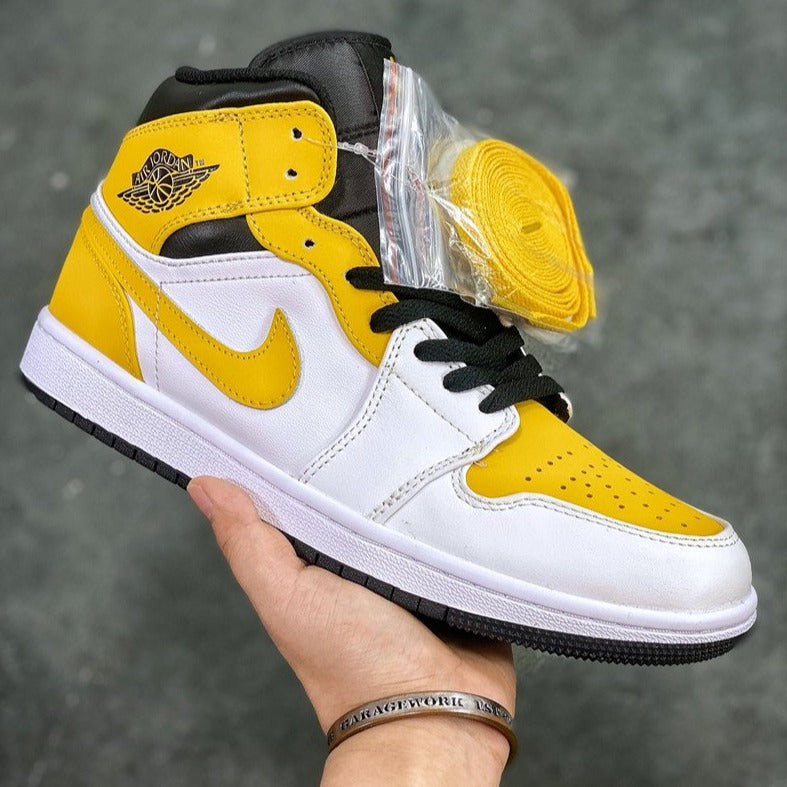 Tênis Nike Air Jordan 1