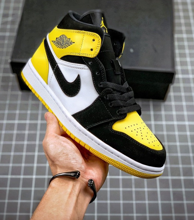 Tênis Nike Air Jordan 1