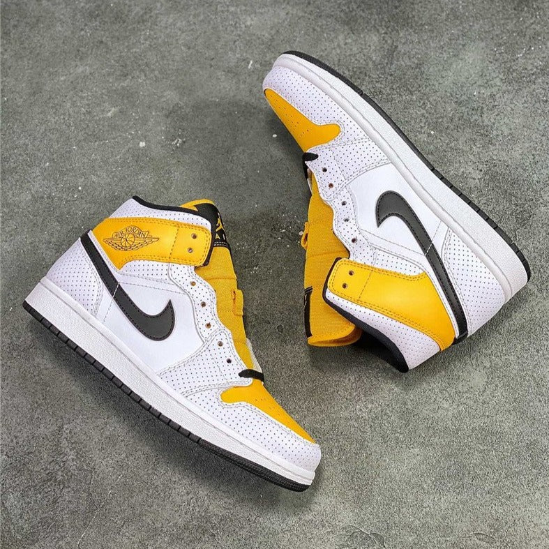 Tênis Nike Air Jordan 1