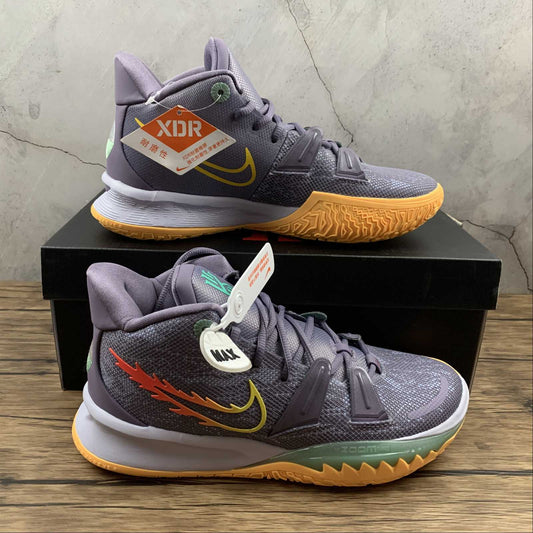 Tênis Nike Kyrie 7