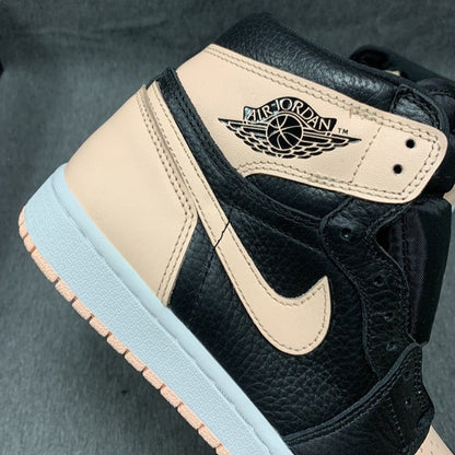 Tênis Nike Air Jordan 1