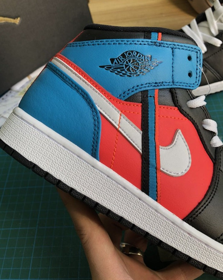 Tênis Nike Air Jordan 1